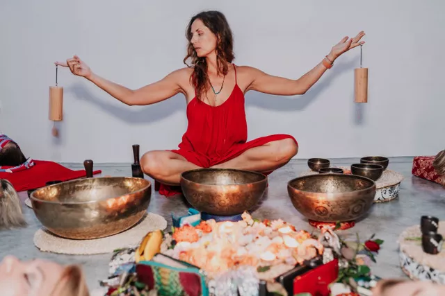Klang-Yoga im Rhythmus der Jahreszeiten Klang-Yoga im Rhythmus der Jahreszeiten