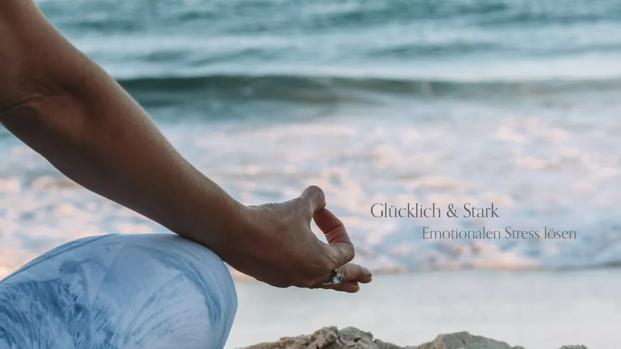 Yoga für die Seele, Bild zeigt eine brennende Kerze Yoga für die Seele, Bild zeigt eine brennende Kerze